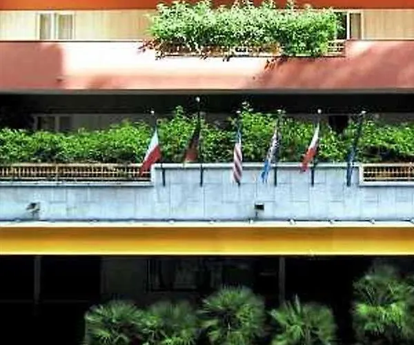 Готель Victor Барі